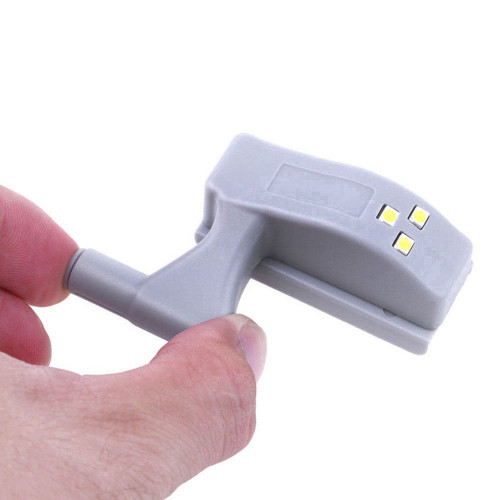 Den Led Gan Ban Le Tu Quan Ao Bat Tat Khi Dong Mo Cua Tang Kem Pin 8994125512 07